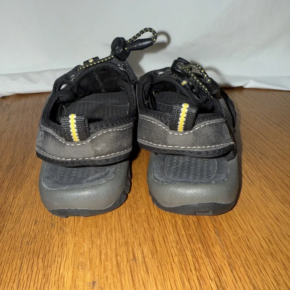 Kids Rugged Outdoor Sport‎ Sandals Black Gray Bungee Lace Size 13.5 84065-14